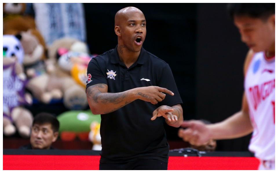 爱游戏体育-意甲倒计时；北京首钢冲刺阶段主帅复盘；细节引发关注；震撼外界；细节决定成败的简单介绍